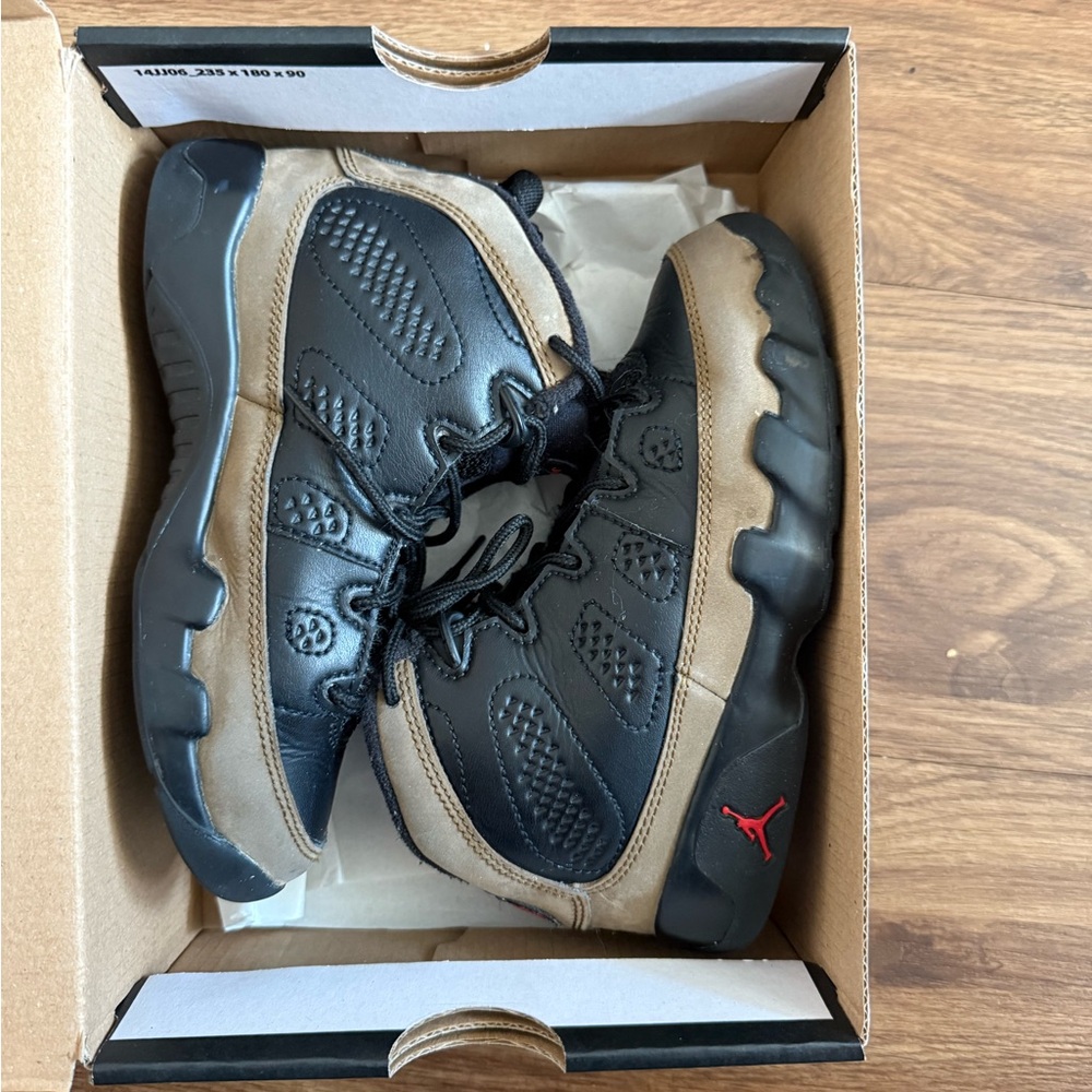 Kids Air Jordan Retro 9 - Olives 🫒